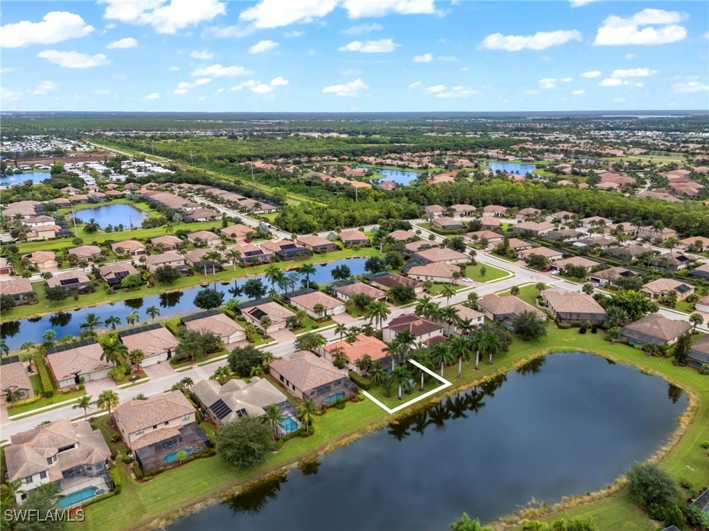 3828 Ruby Way, Naples, FL 34114