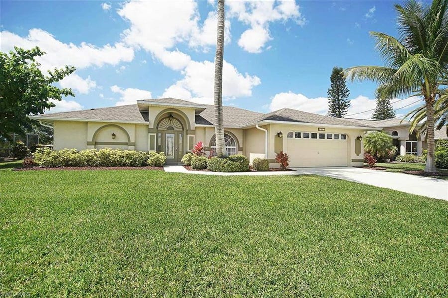 Property photo for 2912 SE 6th Avenue, Cape Coral, FL